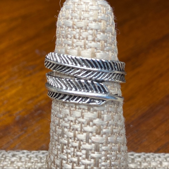 Set of 8 Sea Queen Silver Ring Set - Picture 8 of 8